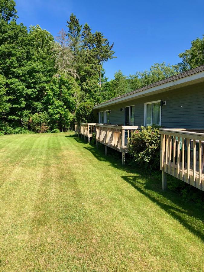 Lyn Aire - 3* Lac George